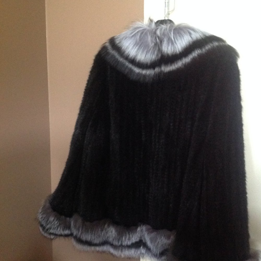 Mink Coat - Picture 2 of 4